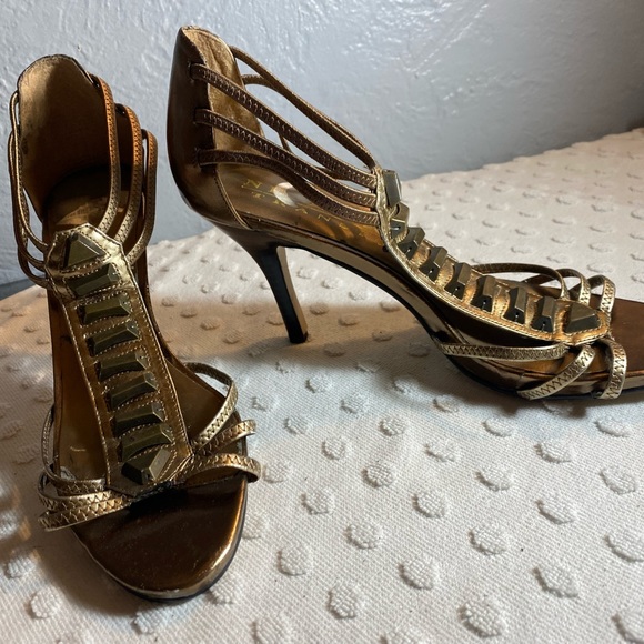 NEW YORK TRANSIT Copper Open Toe Strappy Heel - Picture 14 of 16